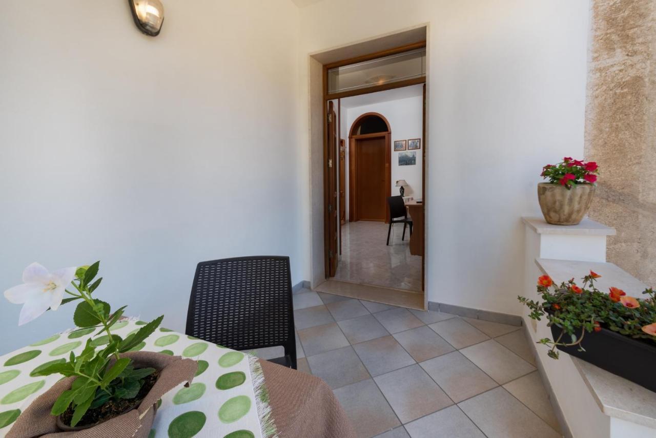 Tra La Montagna E Il Mare Bed and Breakfast Σαν Βίτο λο Κάπο Εξωτερικό φωτογραφία