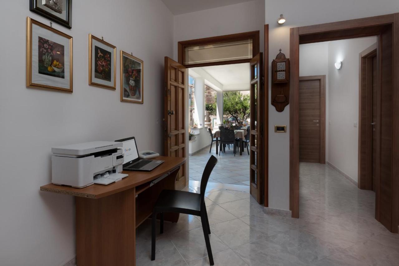 Tra La Montagna E Il Mare Bed and Breakfast Σαν Βίτο λο Κάπο Εξωτερικό φωτογραφία